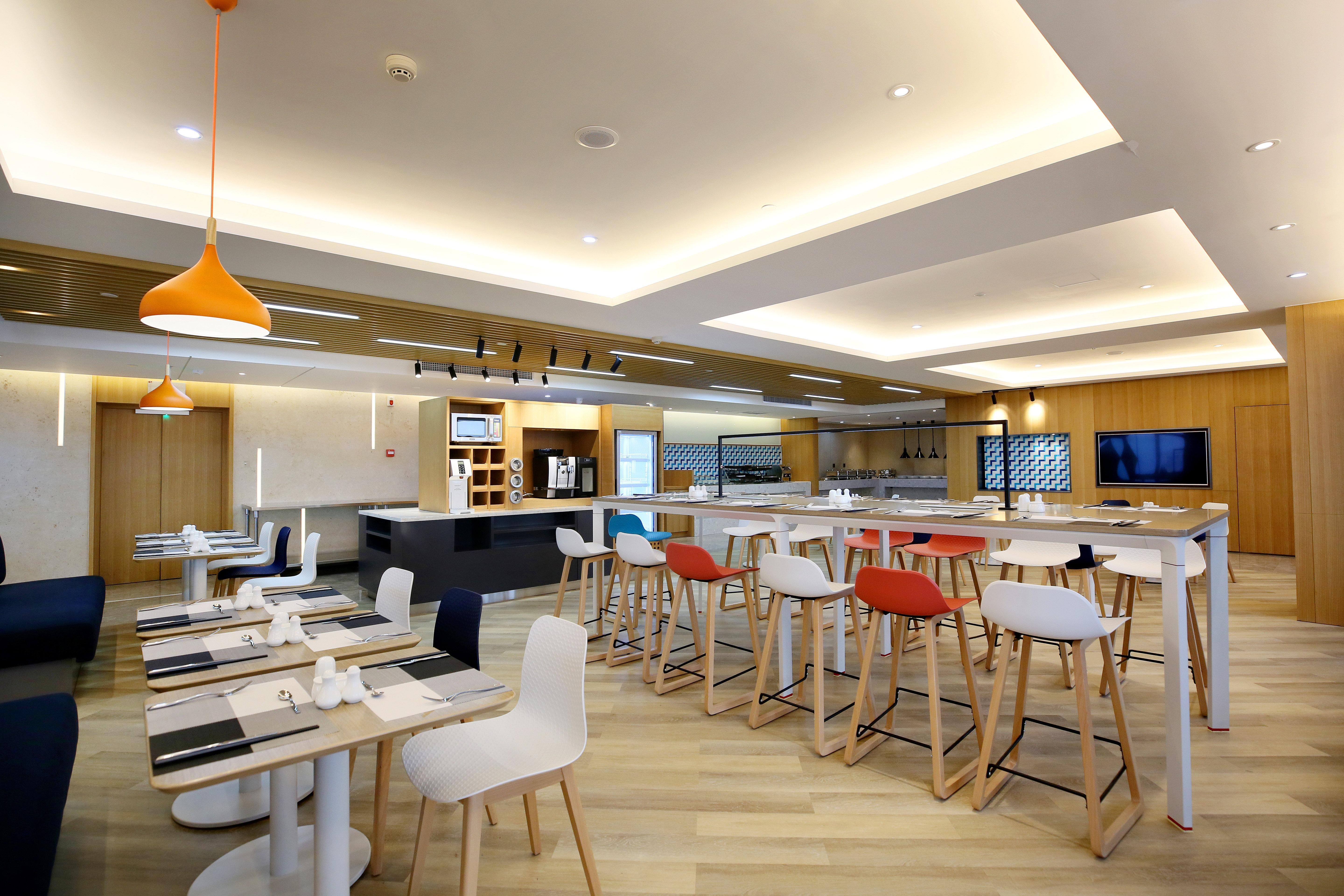 Holiday Inn Express Chengdu North Railway Station By Ihg - Near Panda Base, Near Chunxi Road Экстерьер фото