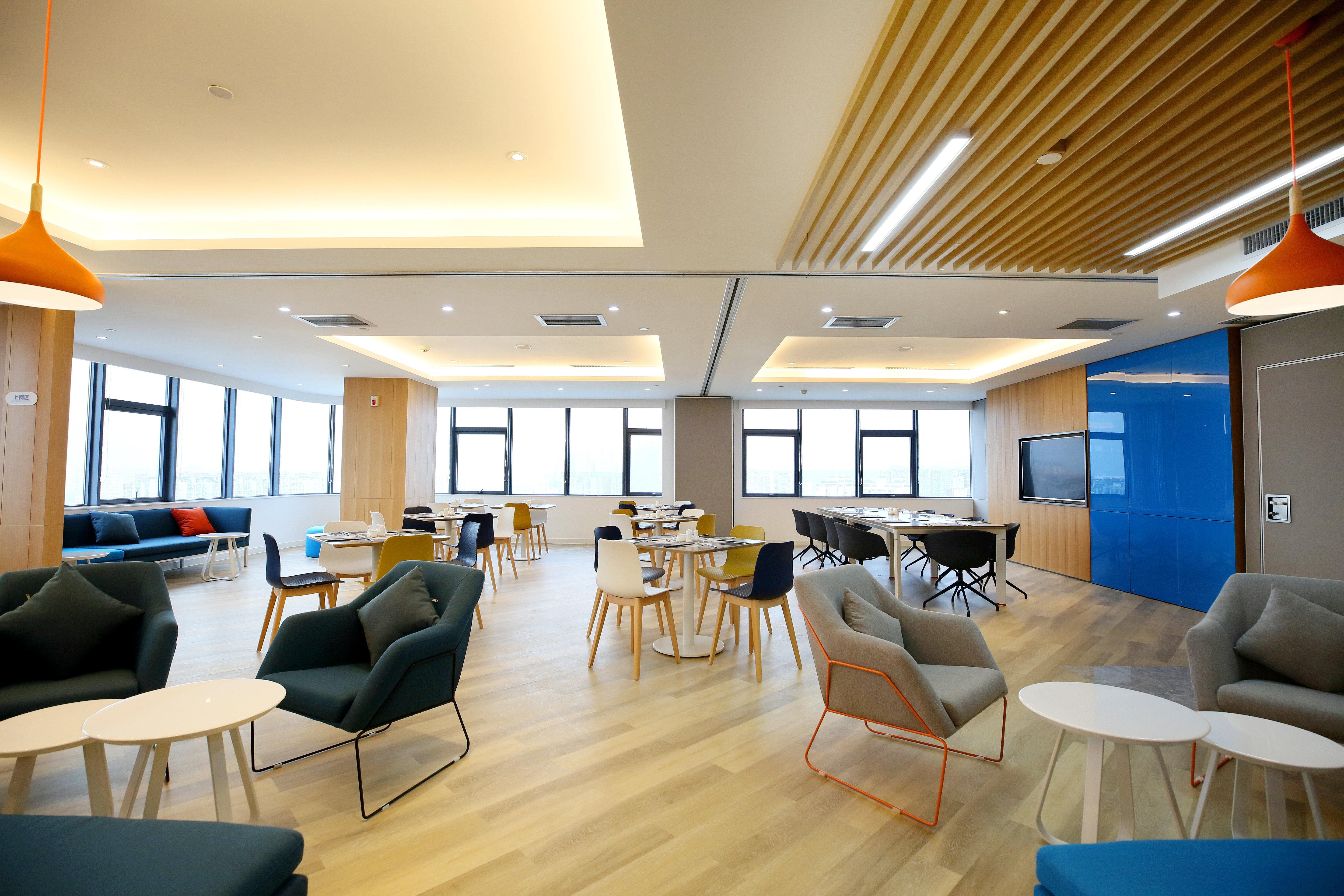 Holiday Inn Express Chengdu North Railway Station By Ihg - Near Panda Base, Near Chunxi Road Экстерьер фото